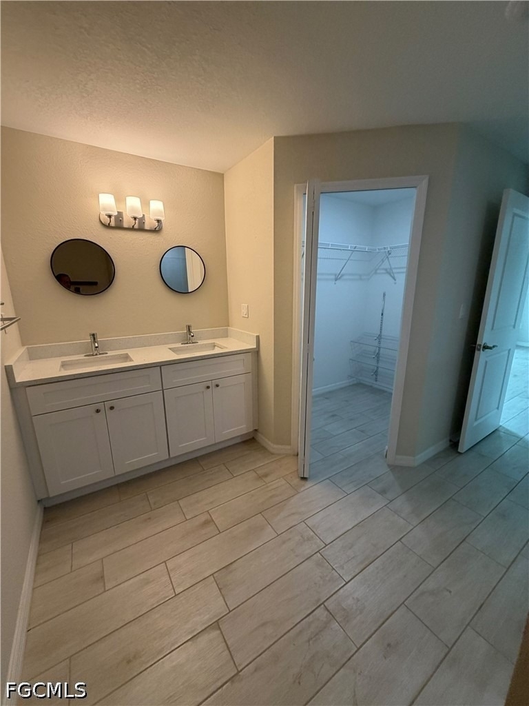4034 Ne 9th Place - Photo 12