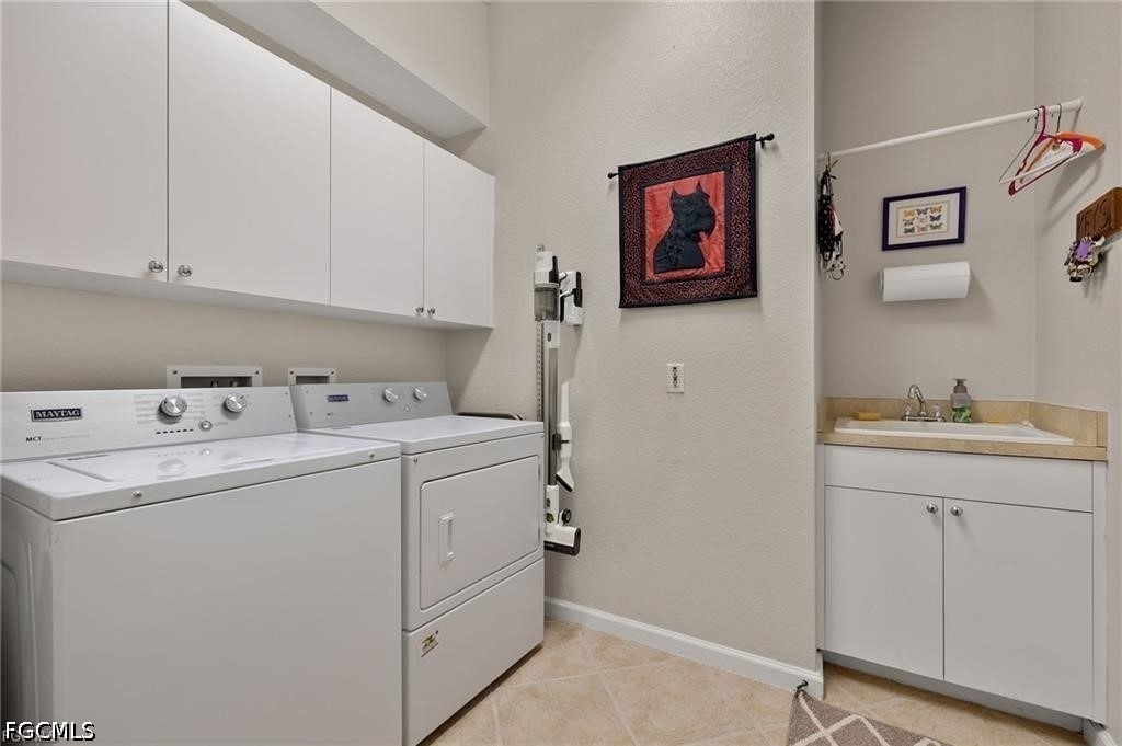 8872 King Henry Court - Photo 17