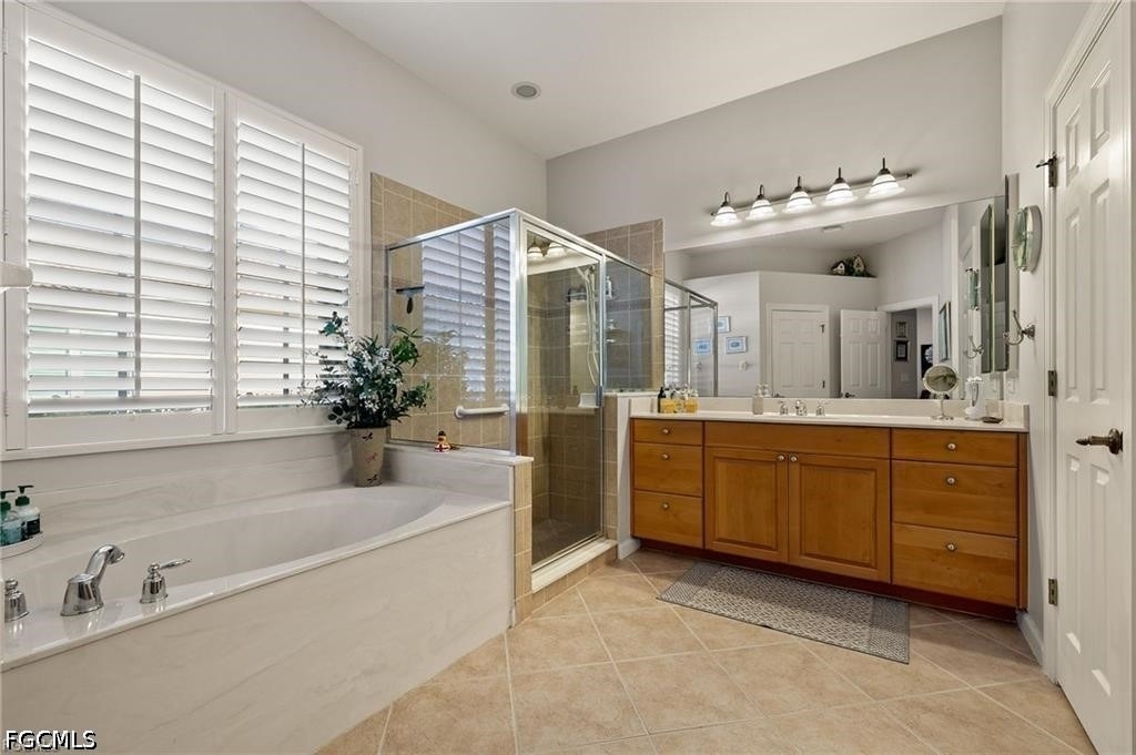8872 King Henry Court - Photo 11