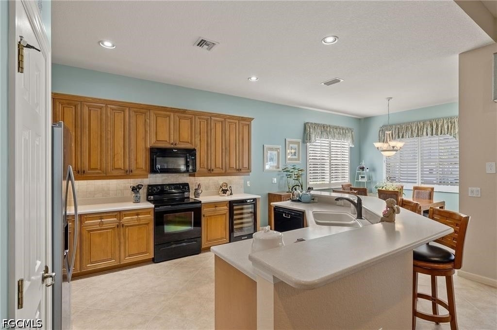 8872 King Henry Court - Photo 3