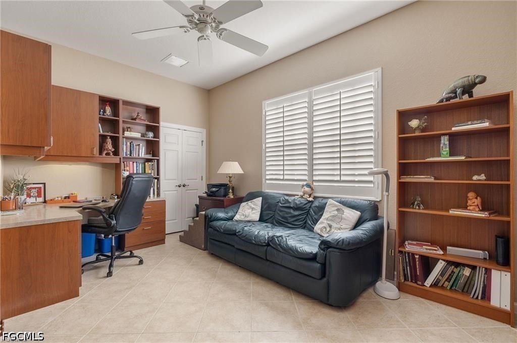 8872 King Henry Court - Photo 16