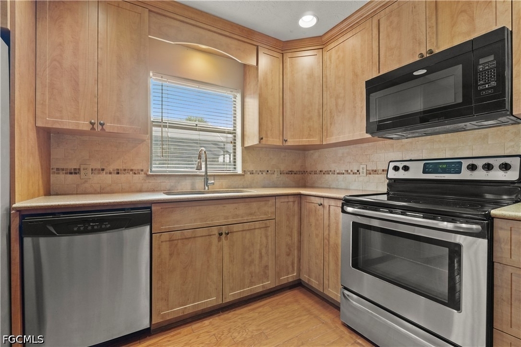 707 Hoover Dike Road - Photo 32