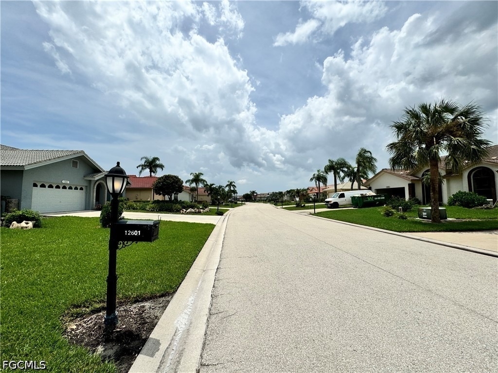 12601 Kelly Palm Drive - Photo 37