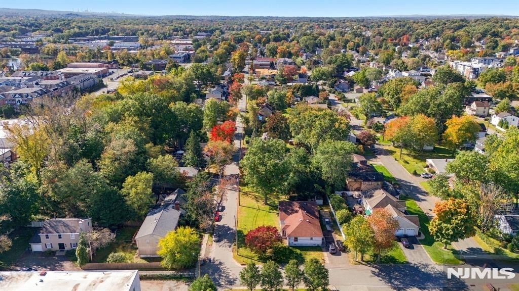 225 Walnut - Photo 35