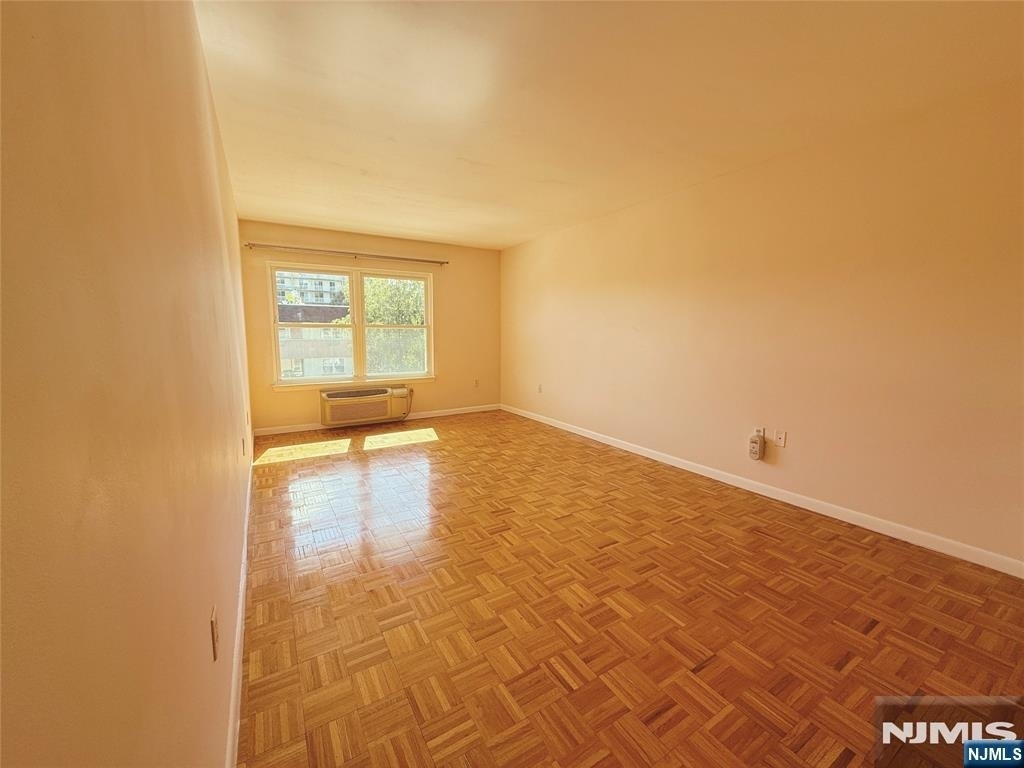 1111 River - Photo 14