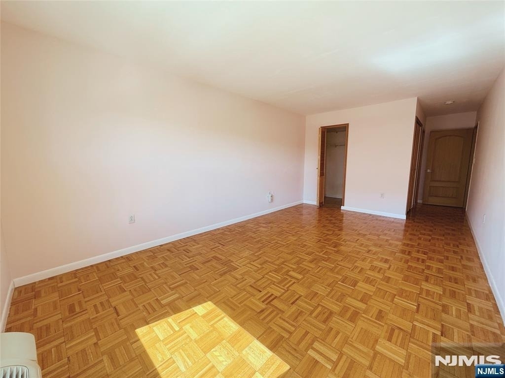 1111 River - Photo 15
