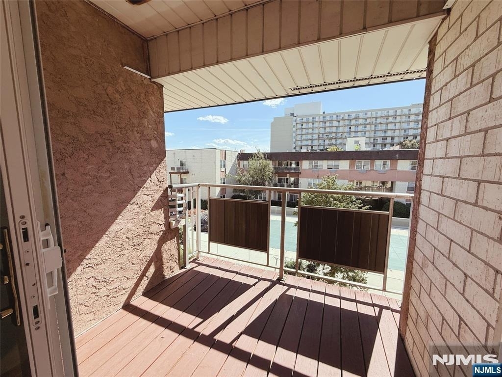1111 River - Photo 7