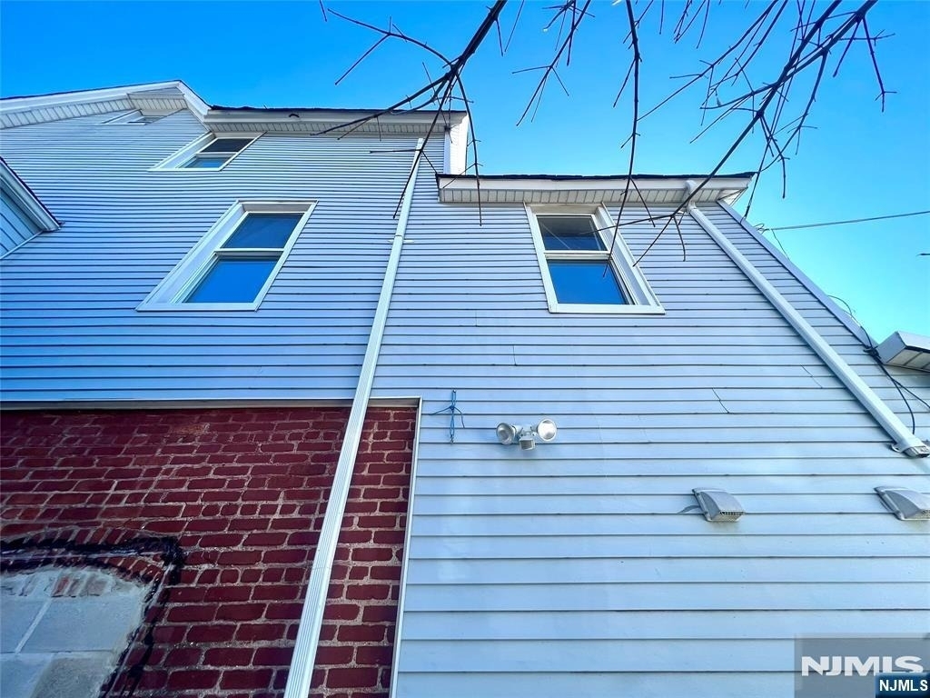 238 Main - Photo 7