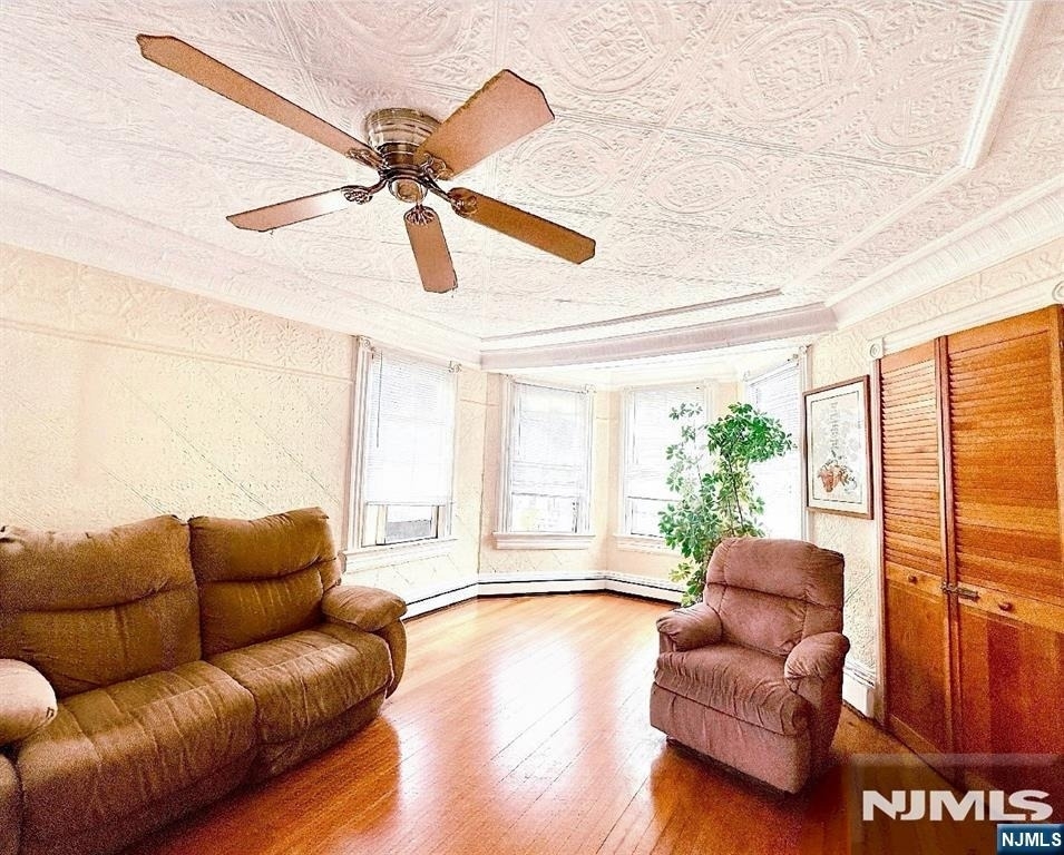 238 Main - Photo 3
