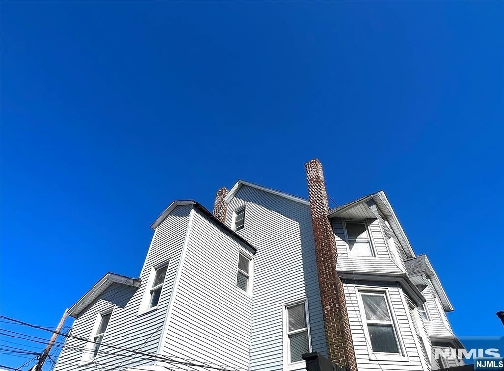 238 Main - Photo 8