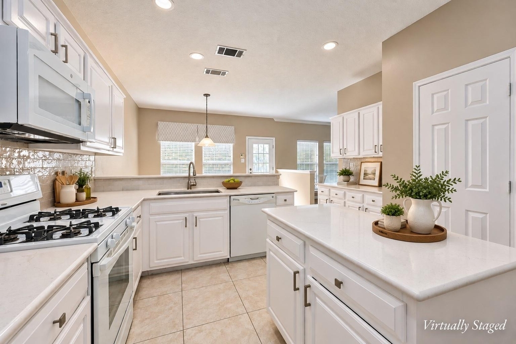 1385 El Camino Village Drive - Photo 9