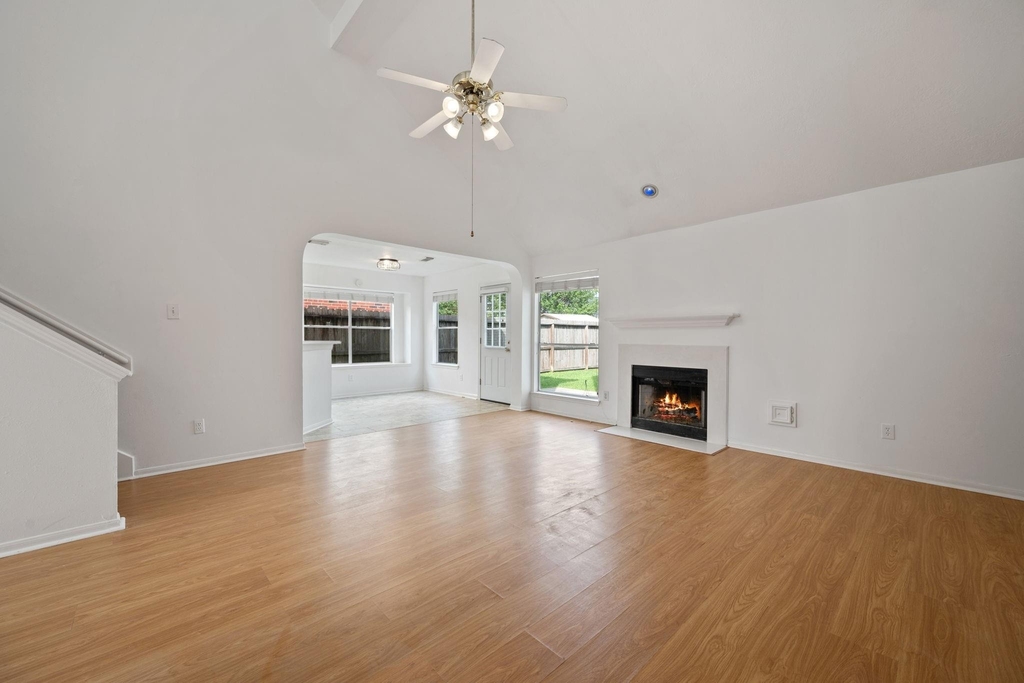 26900 Castlecliff Lane - Photo 5