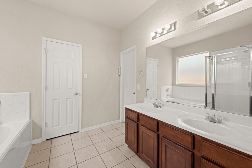 6103 Schaumburg Drive - Photo 12