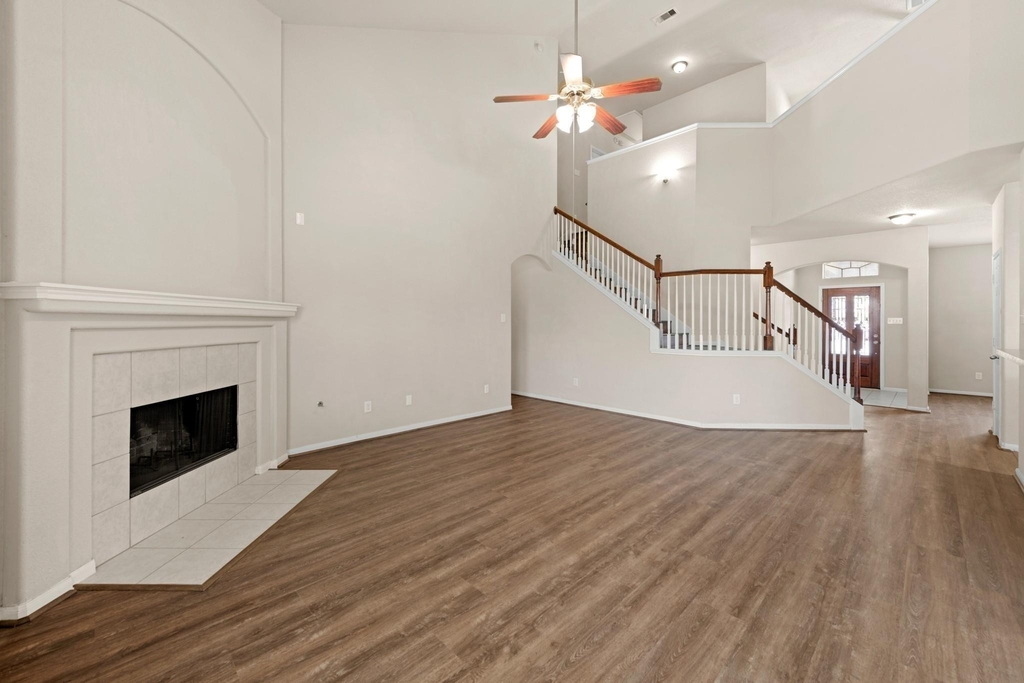 6103 Schaumburg Drive - Photo 2