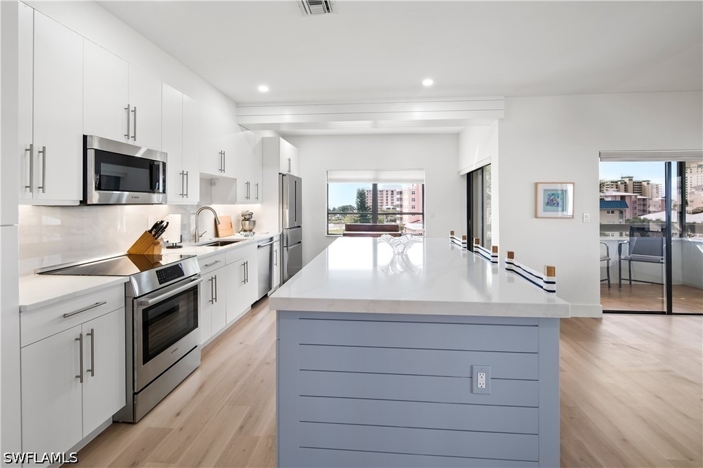 1041 Swallow Avenue - Photo 3