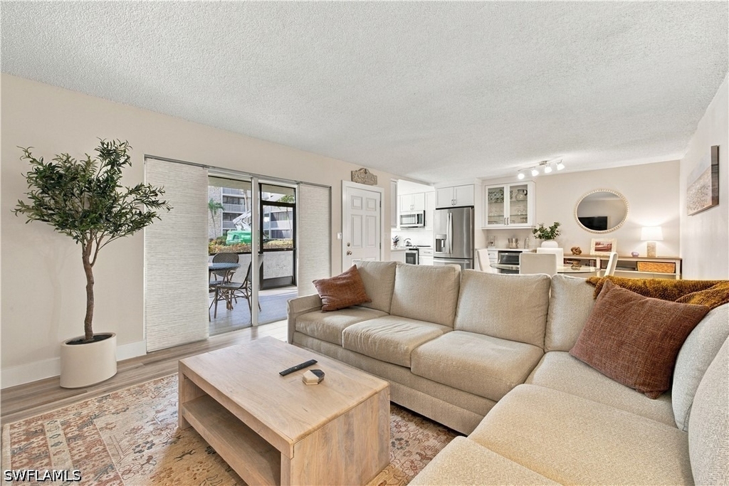 3000 Gulf Shore Boulevard N - Photo 14