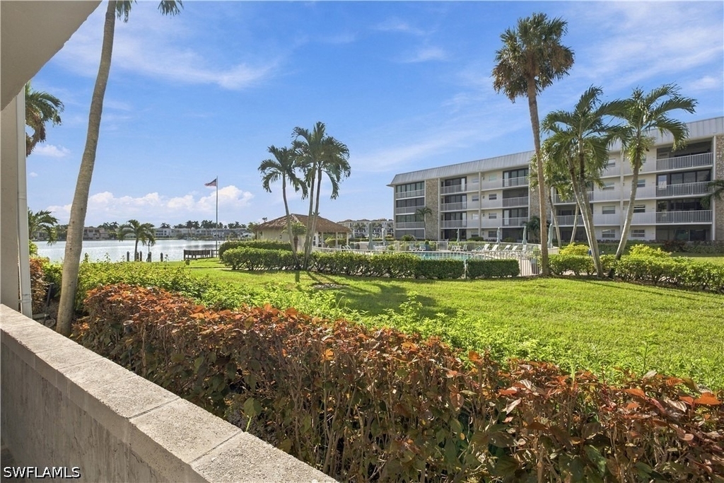 3000 Gulf Shore Boulevard N - Photo 1