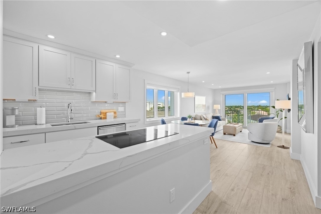 1300 Gulf Shore Boulevard N - Photo 6