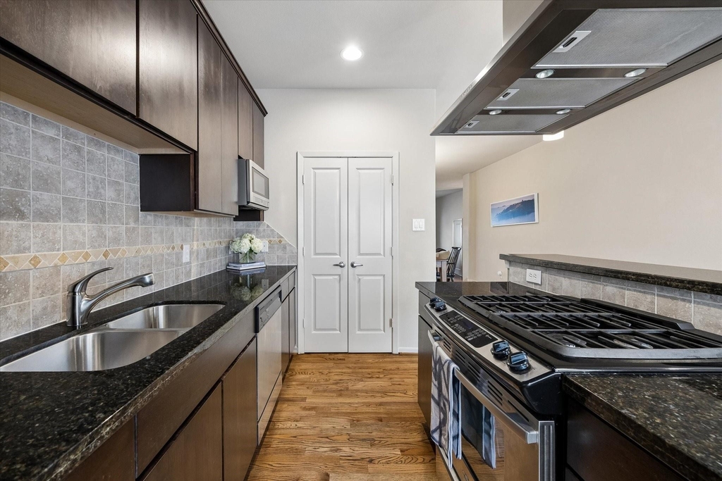 5706 Cornish Street - Photo 9