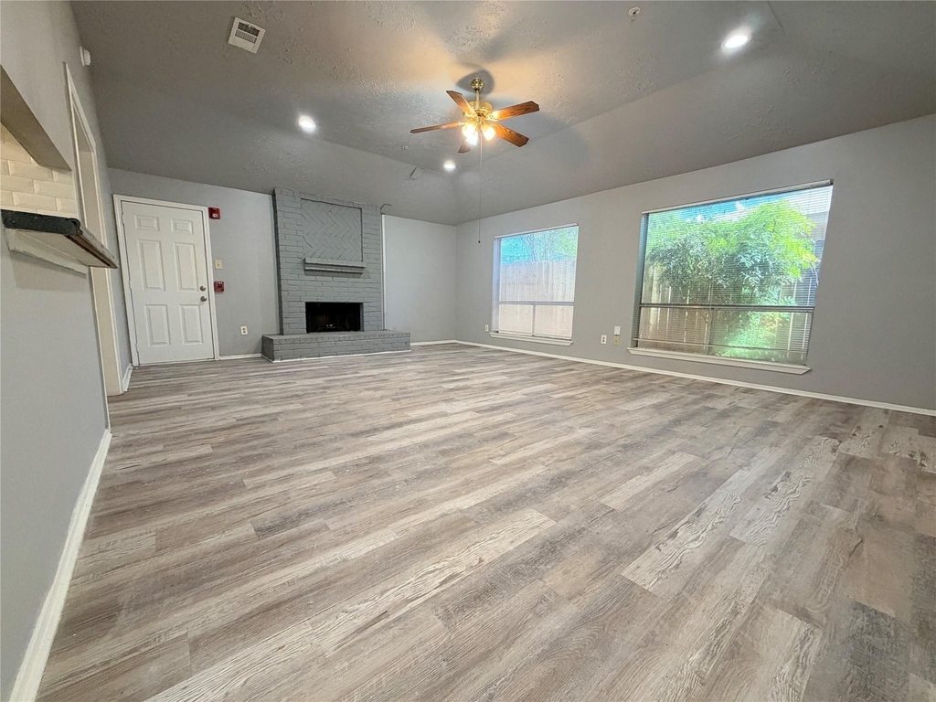 2731 Flintrock Circle - Photo 5
