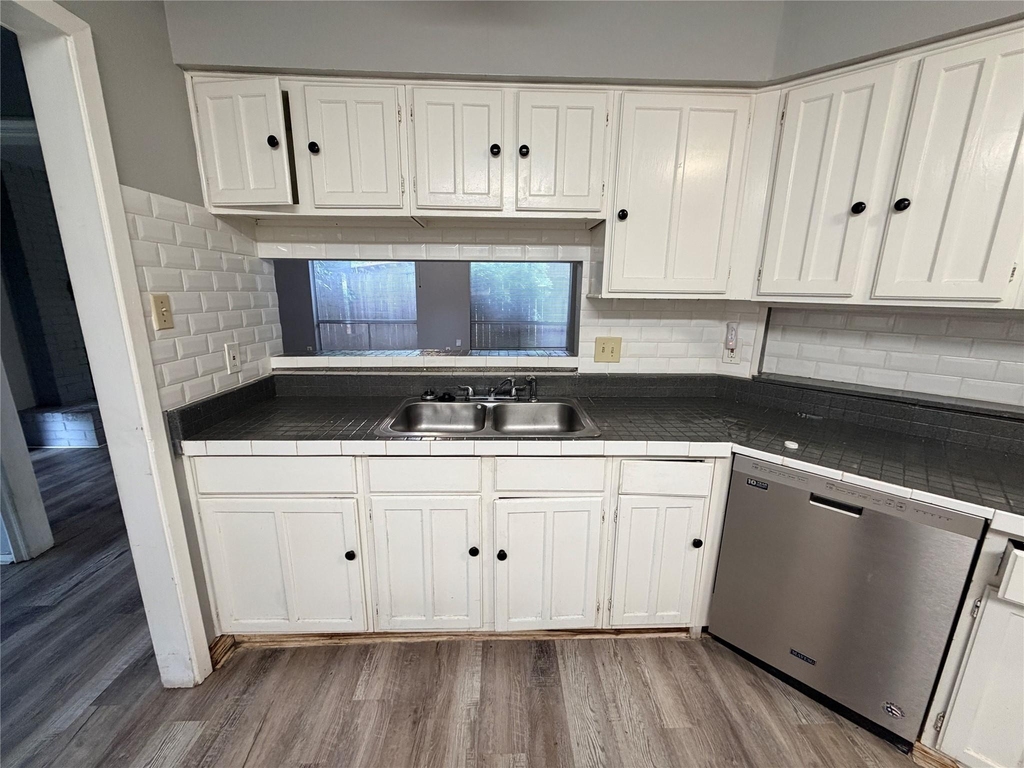 2731 Flintrock Circle - Photo 8