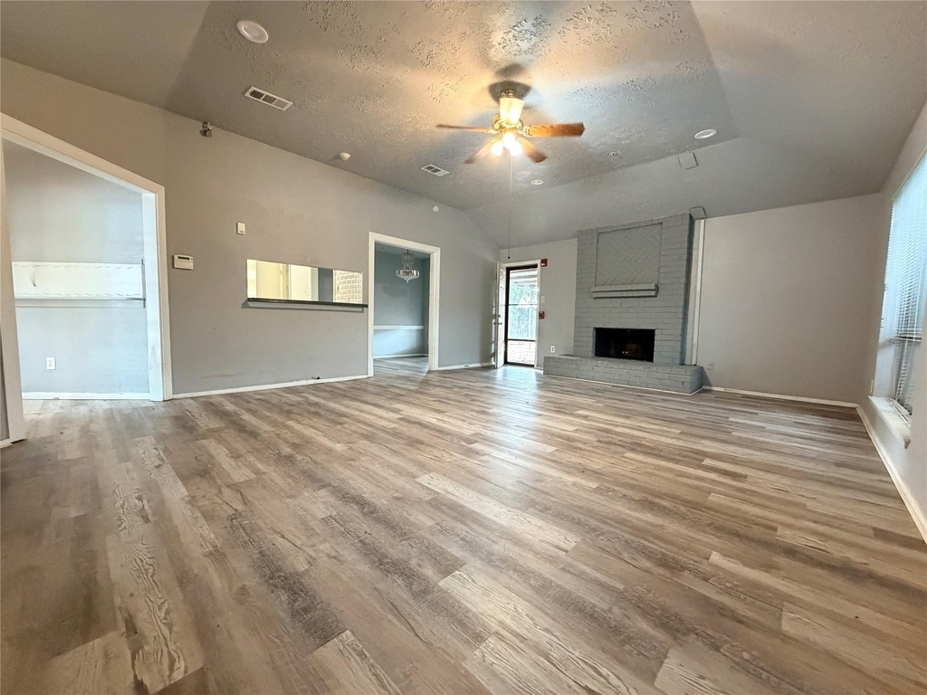 2731 Flintrock Circle - Photo 3