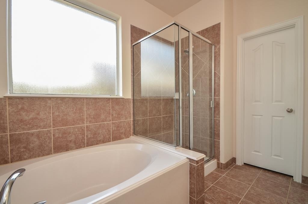 2827 Lakecrest Forest Drive - Photo 21