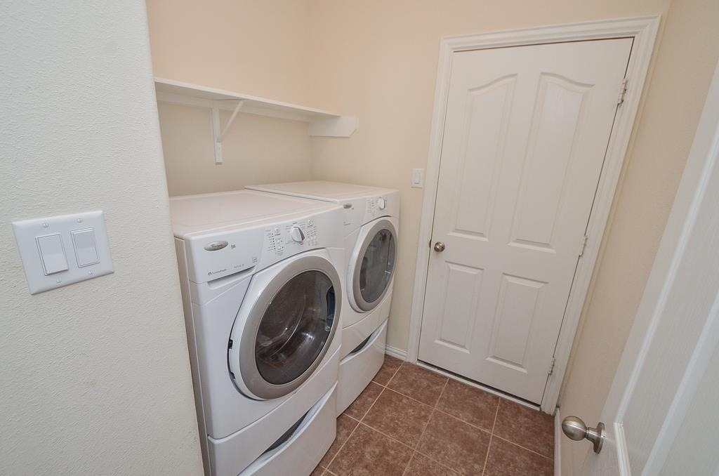 2827 Lakecrest Forest Drive - Photo 16