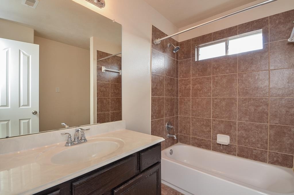 2827 Lakecrest Forest Drive - Photo 26