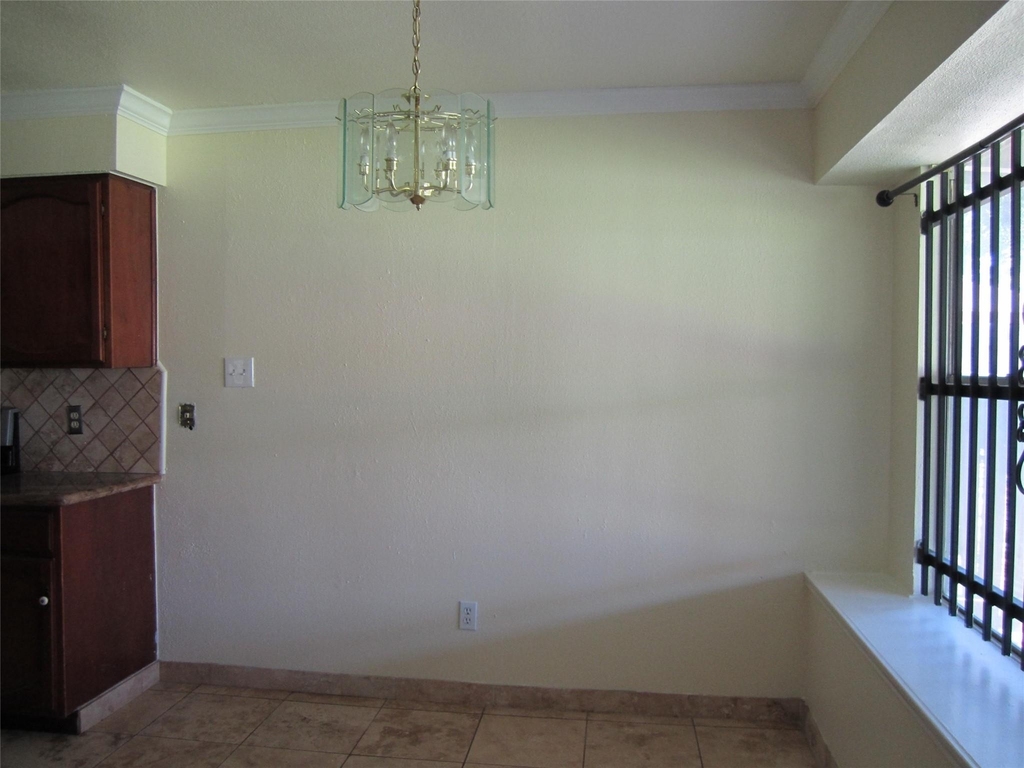1142 Mossridge Drive - Photo 5