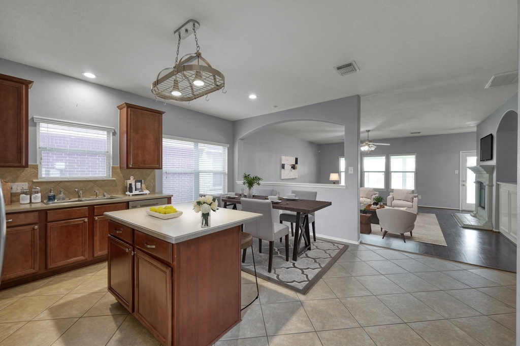 30327 Deleon Fields Drive - Photo 8