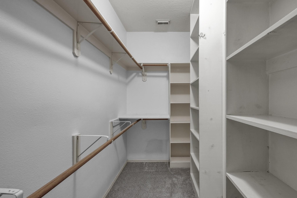 30327 Deleon Fields Drive - Photo 21