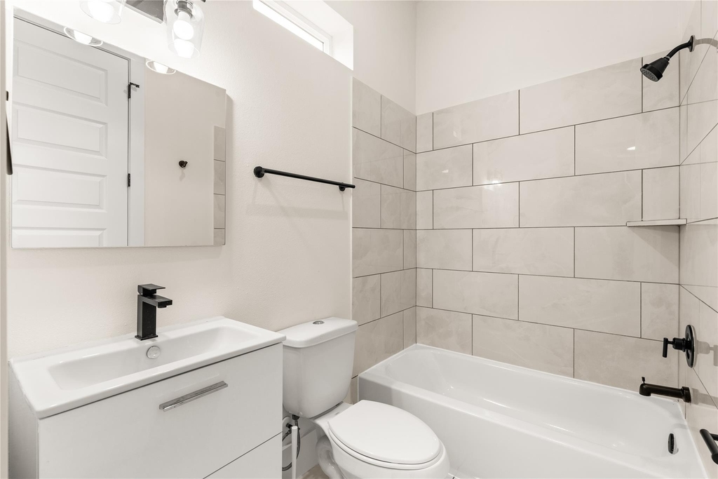 7117 Goforth Street - Photo 25
