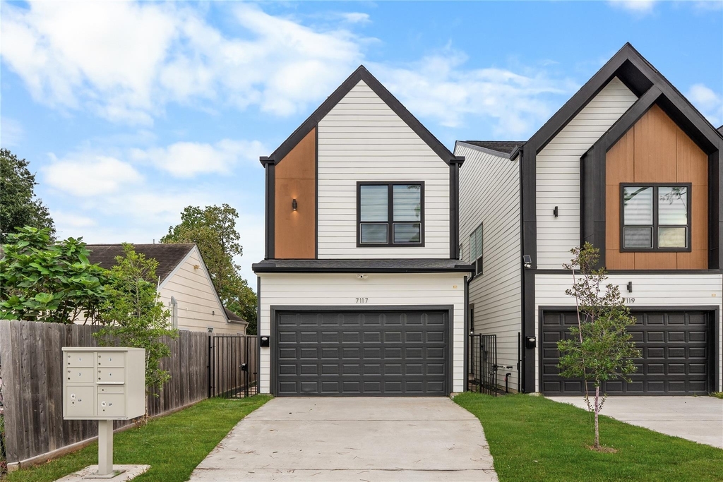 7117 Goforth Street - Photo 0