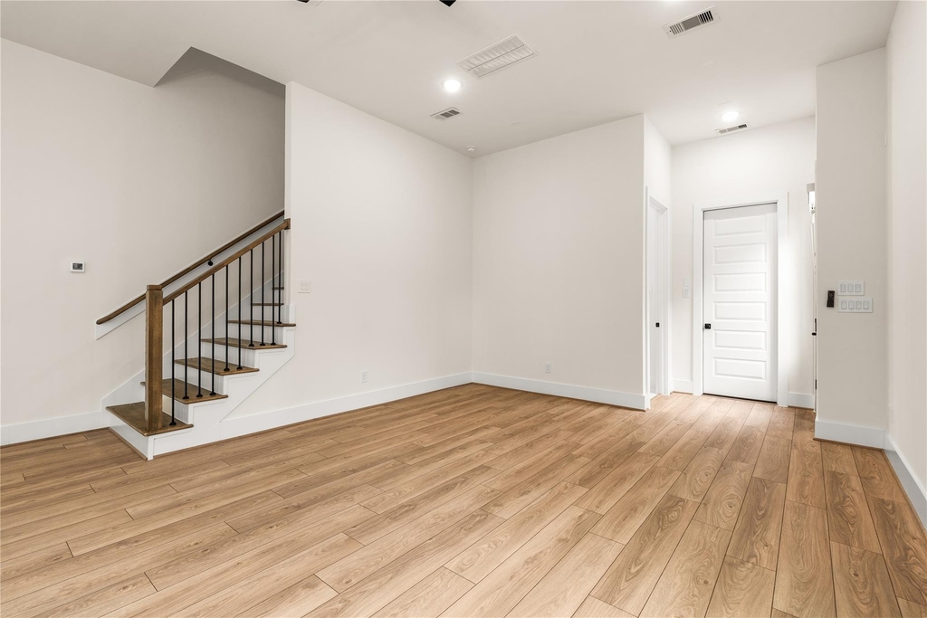 7117 Goforth Street - Photo 4