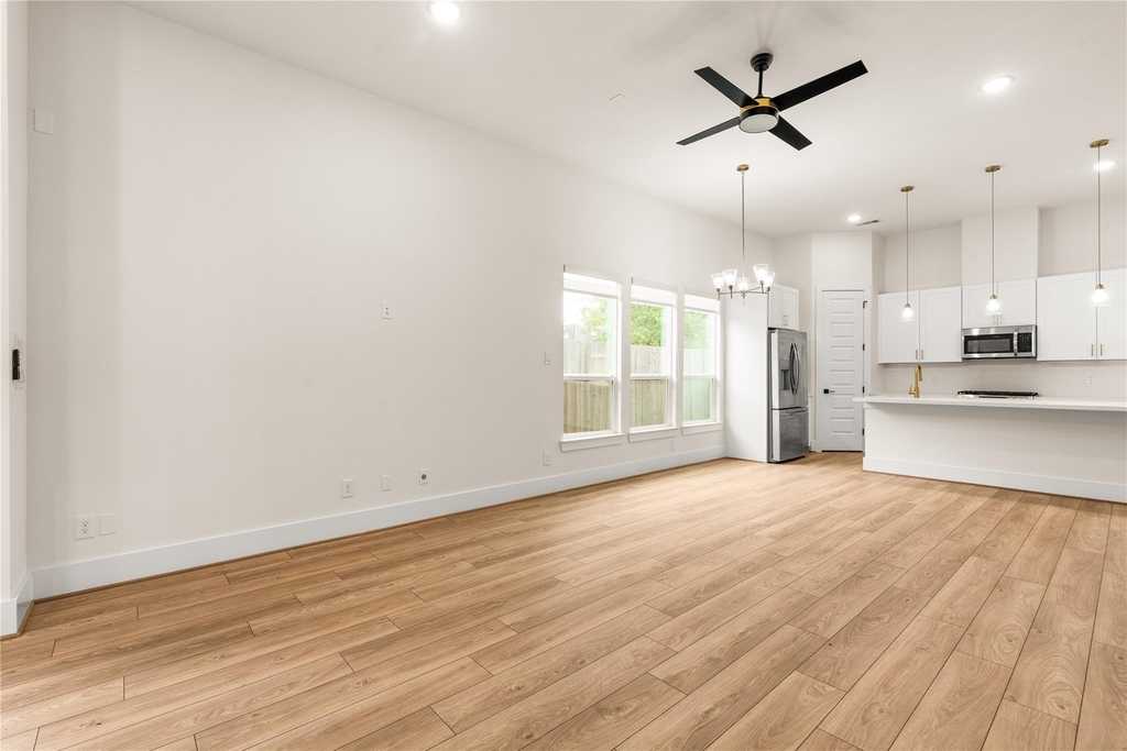 7117 Goforth Street - Photo 5