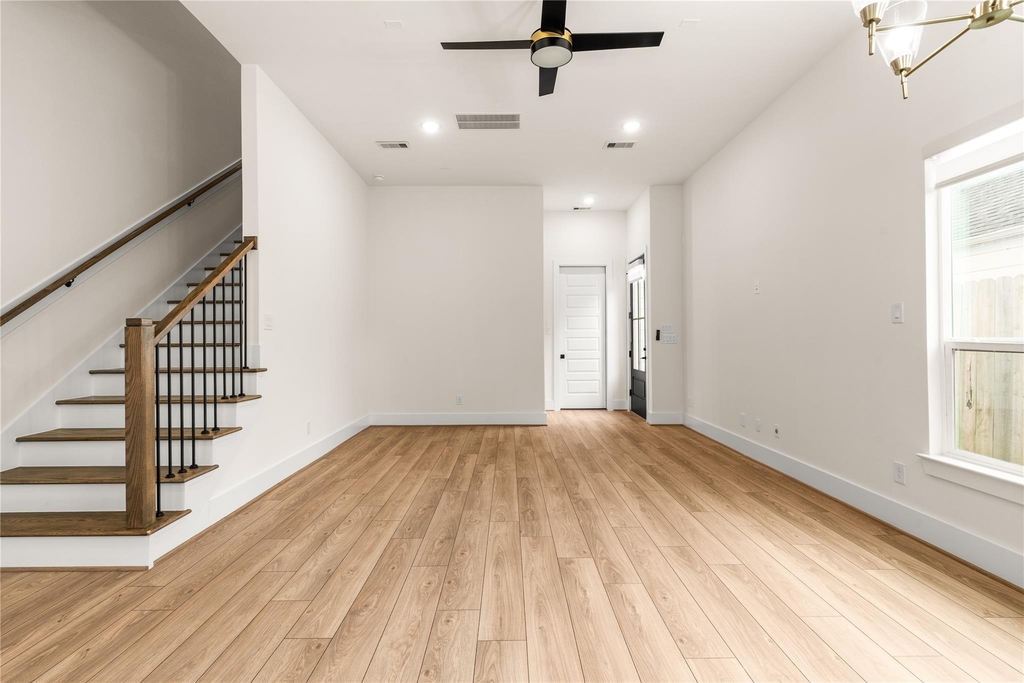 7117 Goforth Street - Photo 14