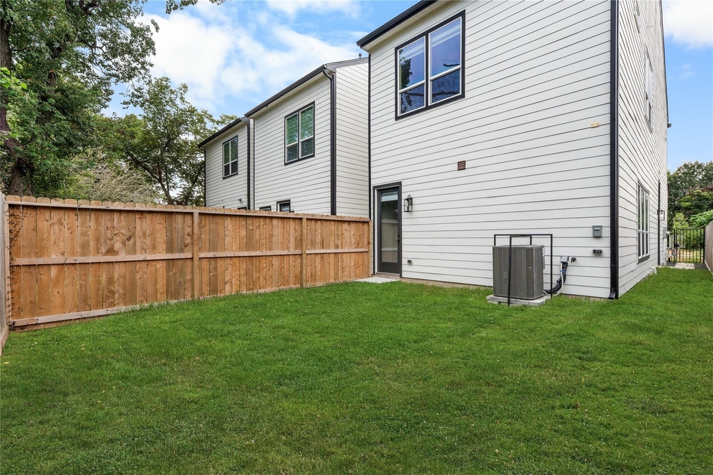 7117 Goforth Street - Photo 29