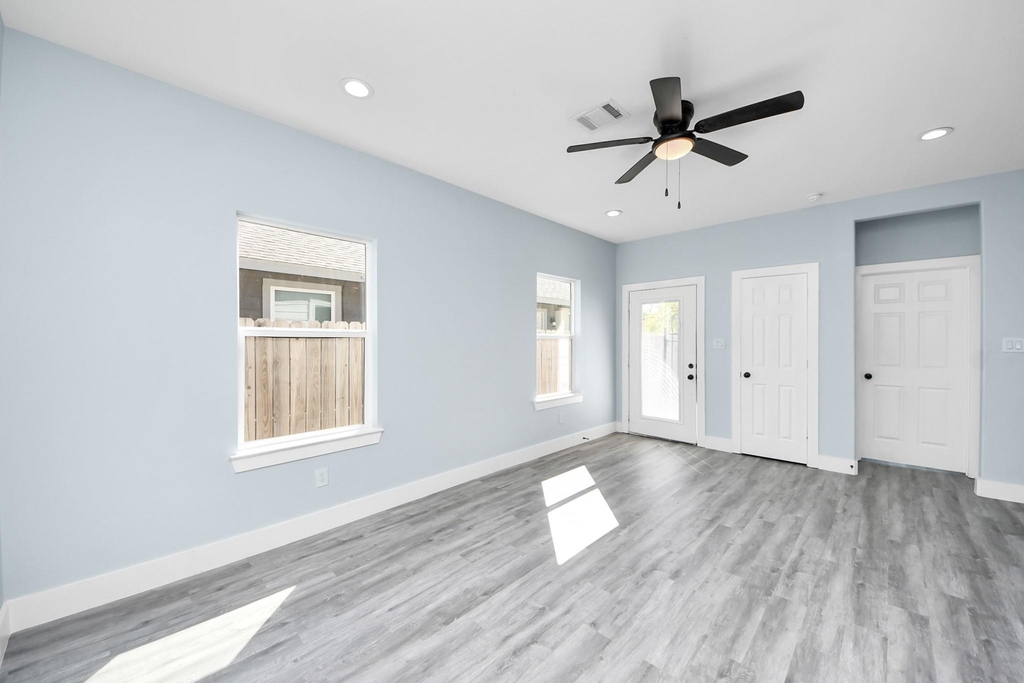 7502 Sandle Street - Photo 19