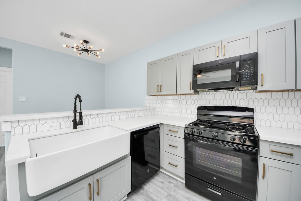 7502 Sandle Street - Photo 6