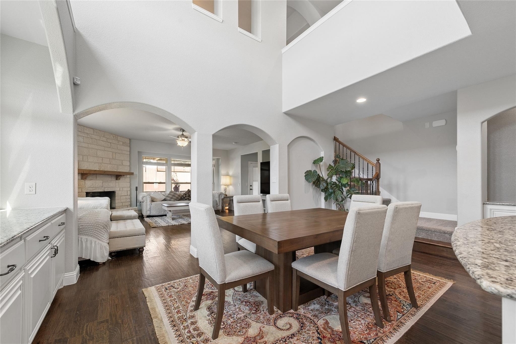 916 Marion Farm Rd - Photo 3