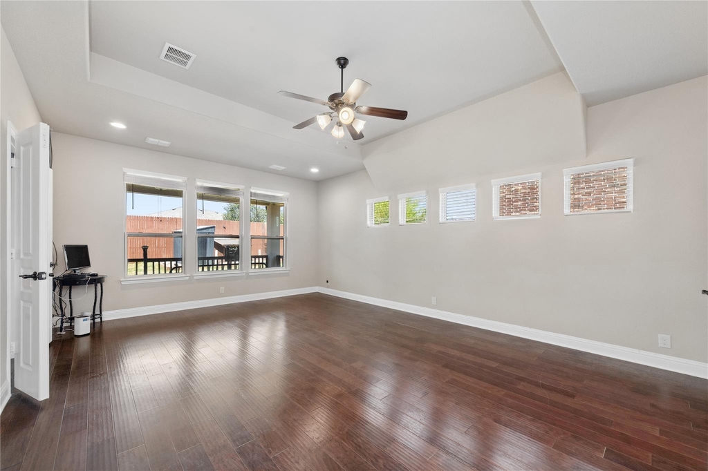 916 Marion Farm Rd - Photo 19