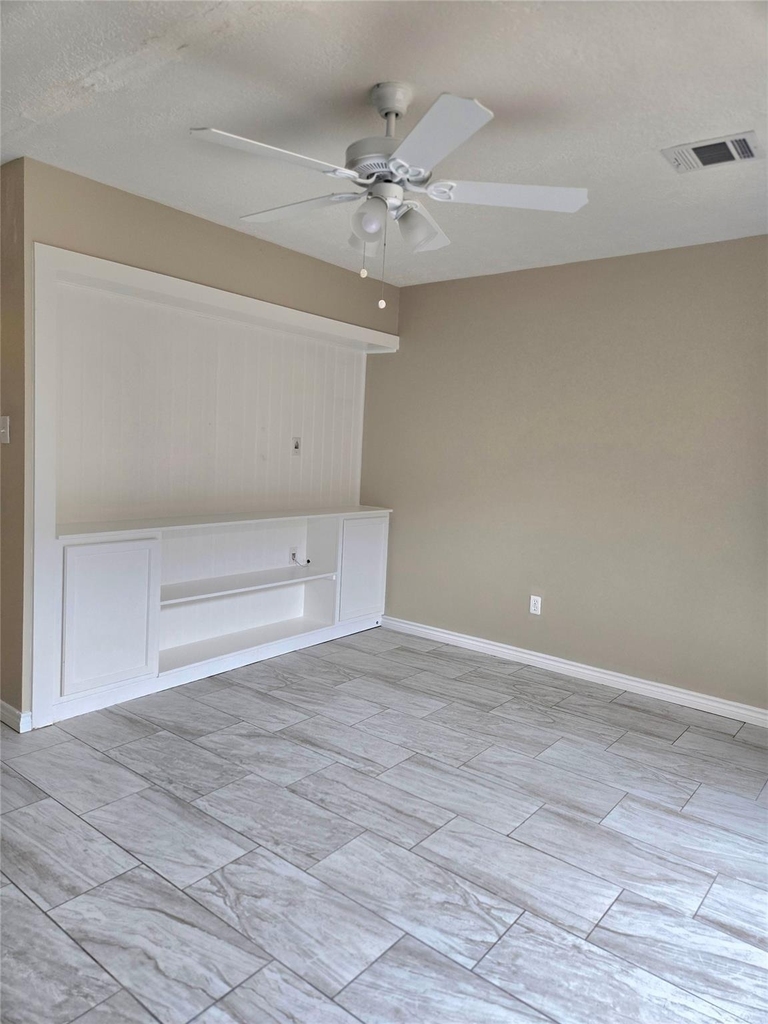 1539 Ramada Drive - Photo 3