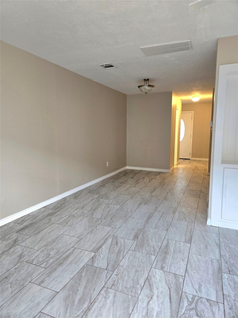 1539 Ramada Drive - Photo 2