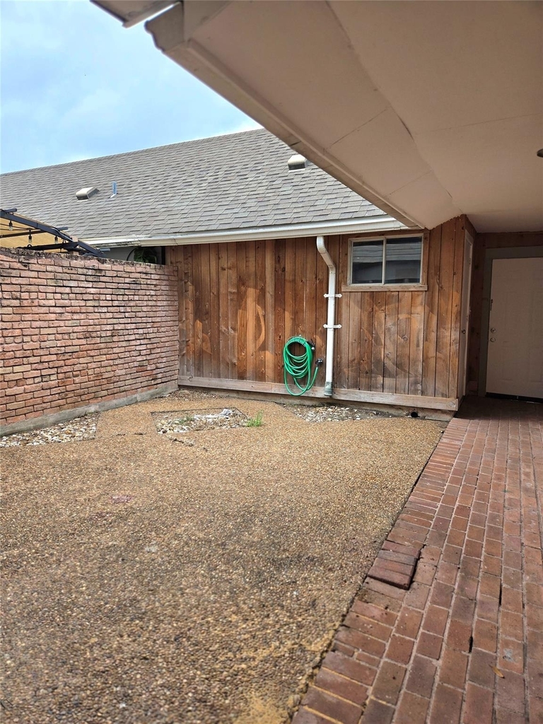 1539 Ramada Drive - Photo 9