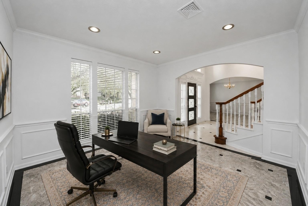 20111 Biscayne Hill Court - Photo 6