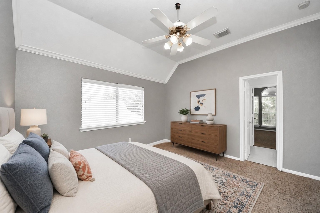 20111 Biscayne Hill Court - Photo 33