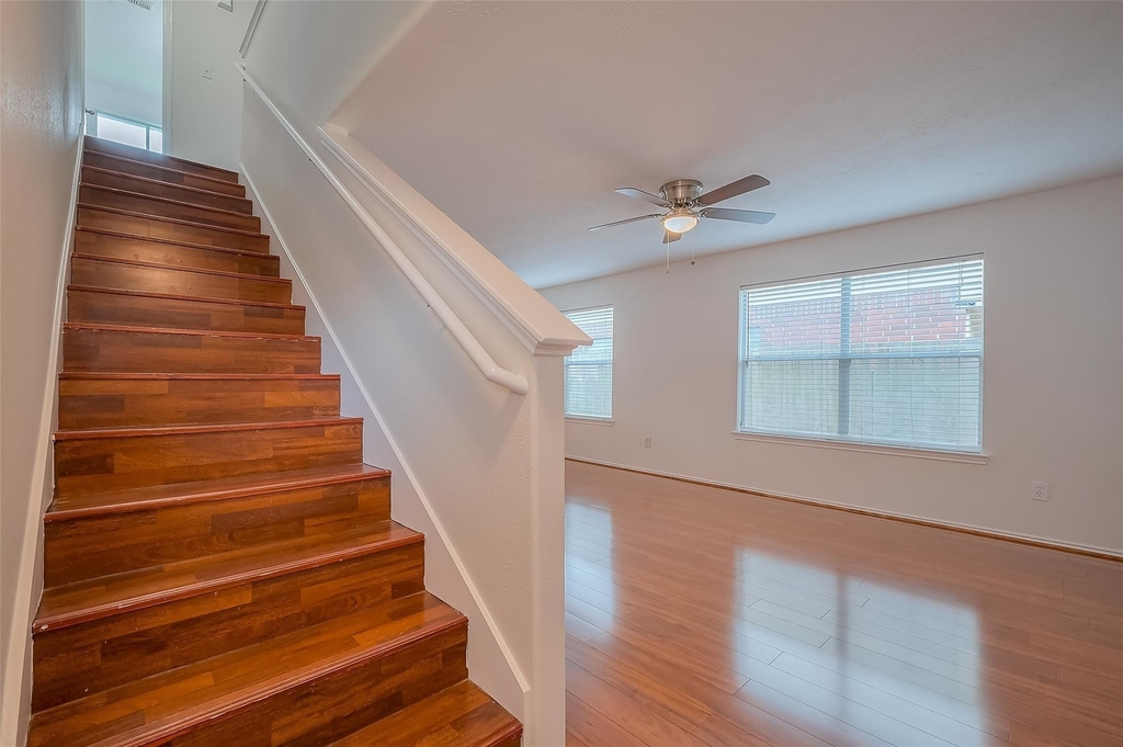 19254 Cypress Peak Lane - Photo 3