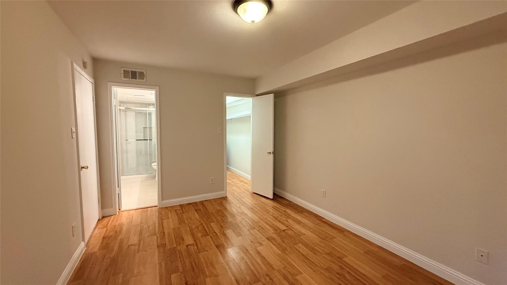 4643 Wild Indigo Street - Photo 9