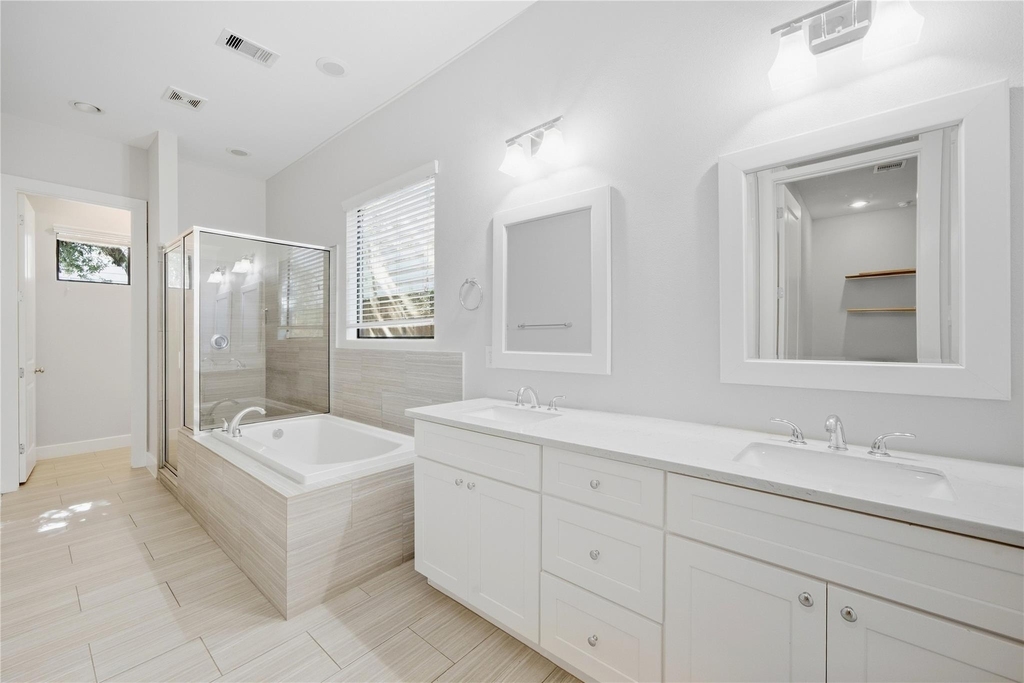 3015 Preston Street - Photo 6